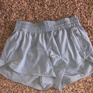 Lulu lemon tracker short 4” size 6
